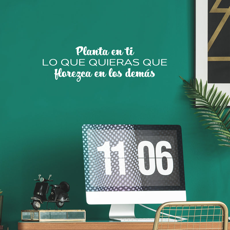 Vinyl Wall Art Decal - Planta En Ti Lo Que Quieras Que Florezca / Plant In You What You Want To Bloom - 8. Motivating Spanish Quote Sticker For Home Office School Gym Decor 5