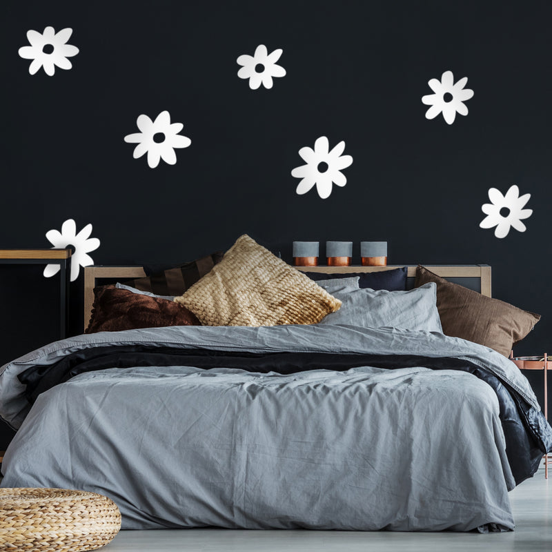 Set Of 24 Vinyl Wall Art Decal - Daisies Pattern - From 6" x 6" Each - Cute Adhesive Sticker Plants Design For Girls Bedroom Kids Room Playroom Home School Classroom Nursery Decor 2